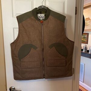 Woolrich Men's Olive and Chestnut Vest 2XL